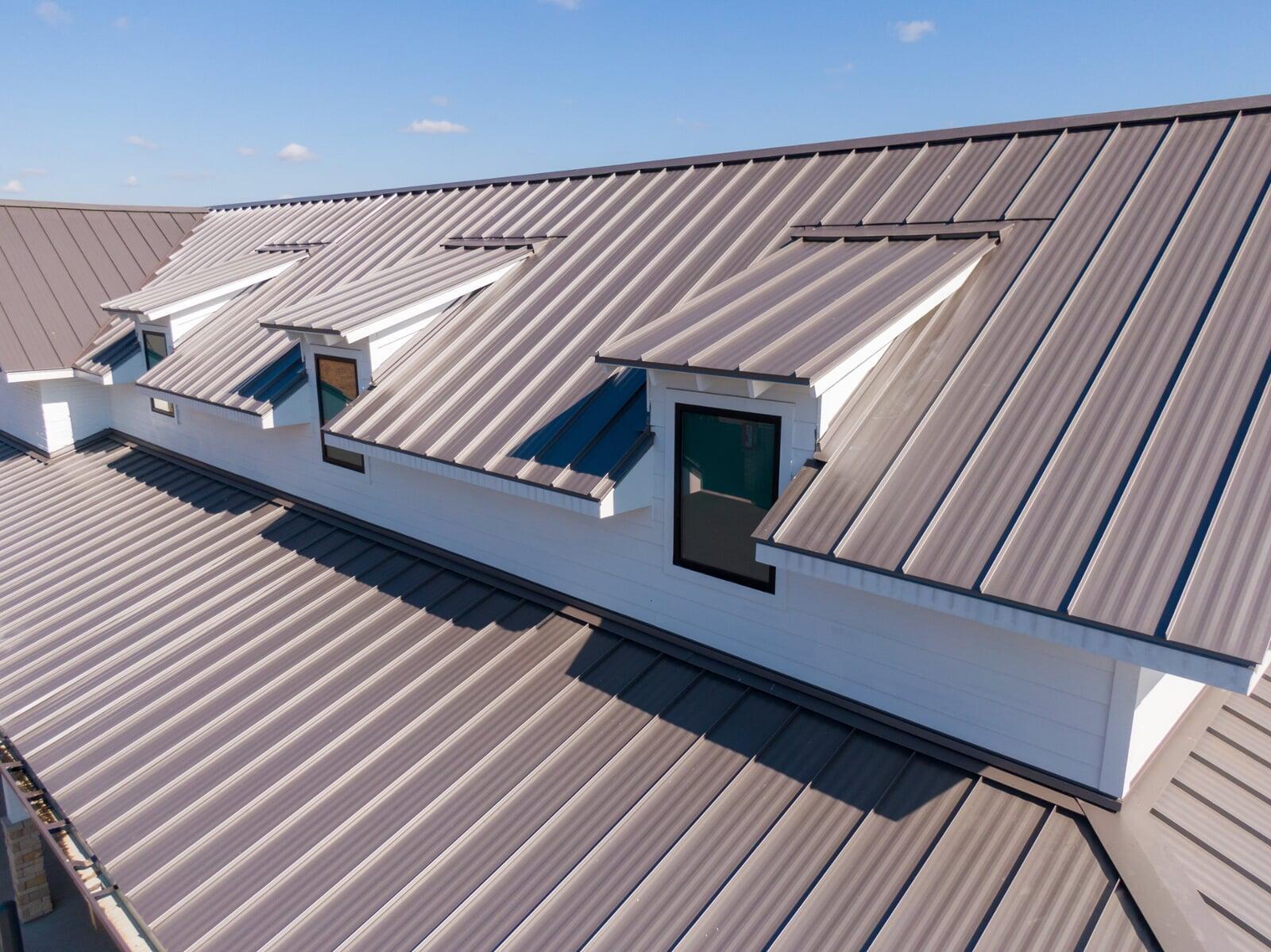 Onsite Roll Forming: Revolutionizing Metal Roofing Installations for Florida Contractors